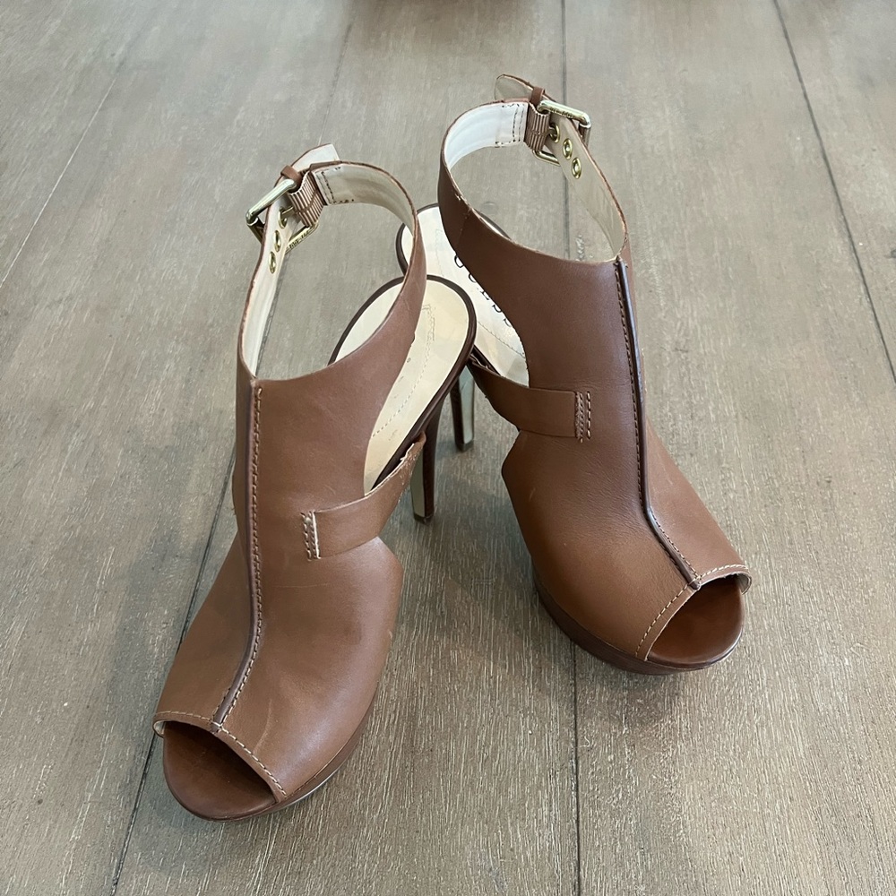 Tan wooden heel